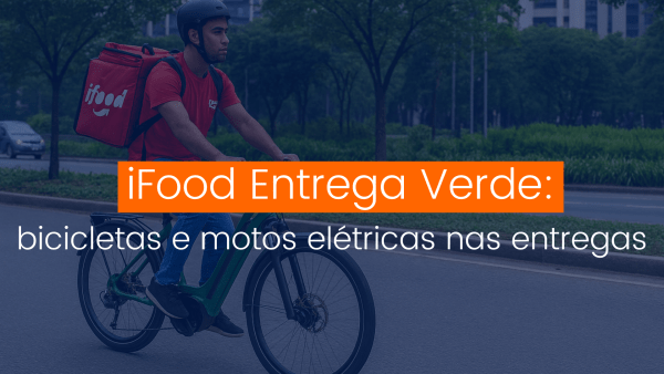 Entregador do iFood pedalando uma bicicleta elétrica em via urbana, representando o programa Entrega Verde.